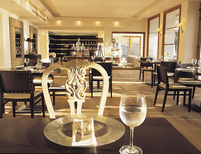 Royal Spa Pool Villa