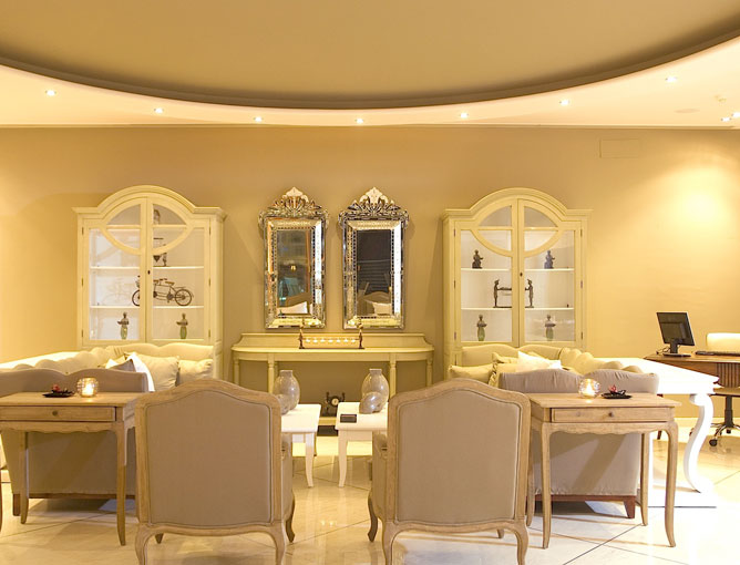 Royal Spa Pool Villa