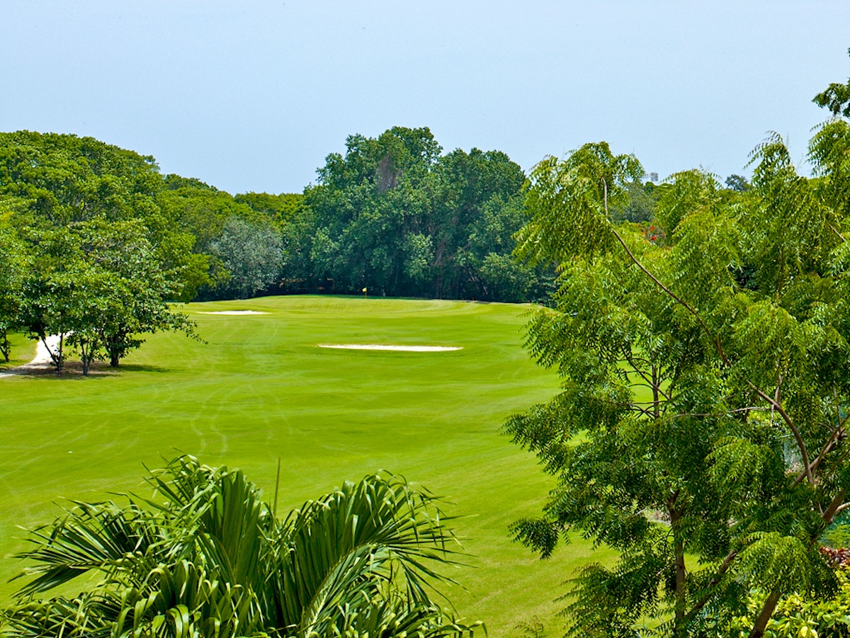 Sandy Lane, Casablanca