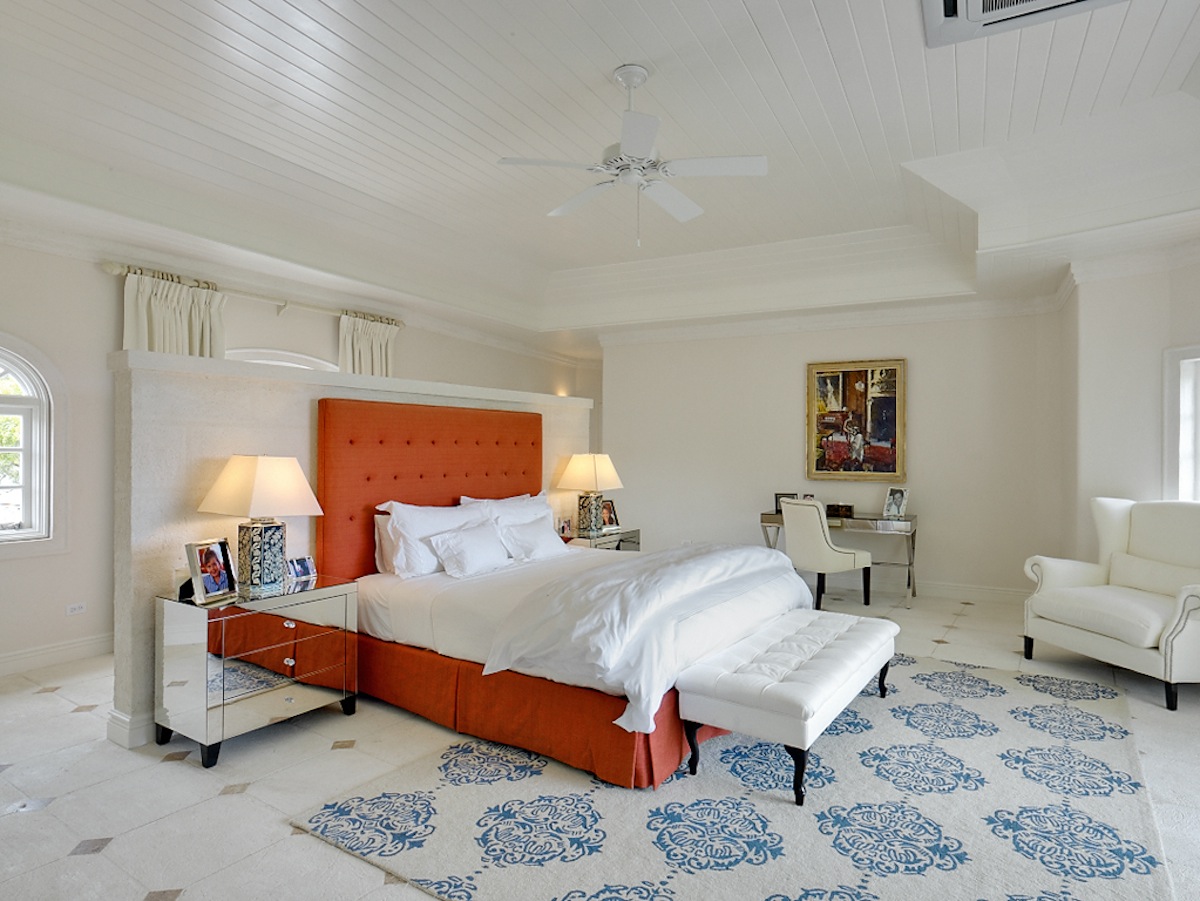 Sandy Lane, Casablanca