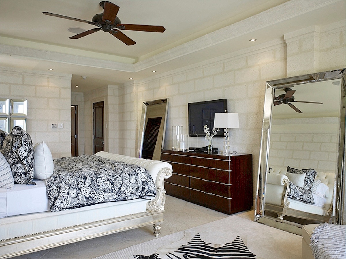 Smugglers Cove 7, The Penthouse