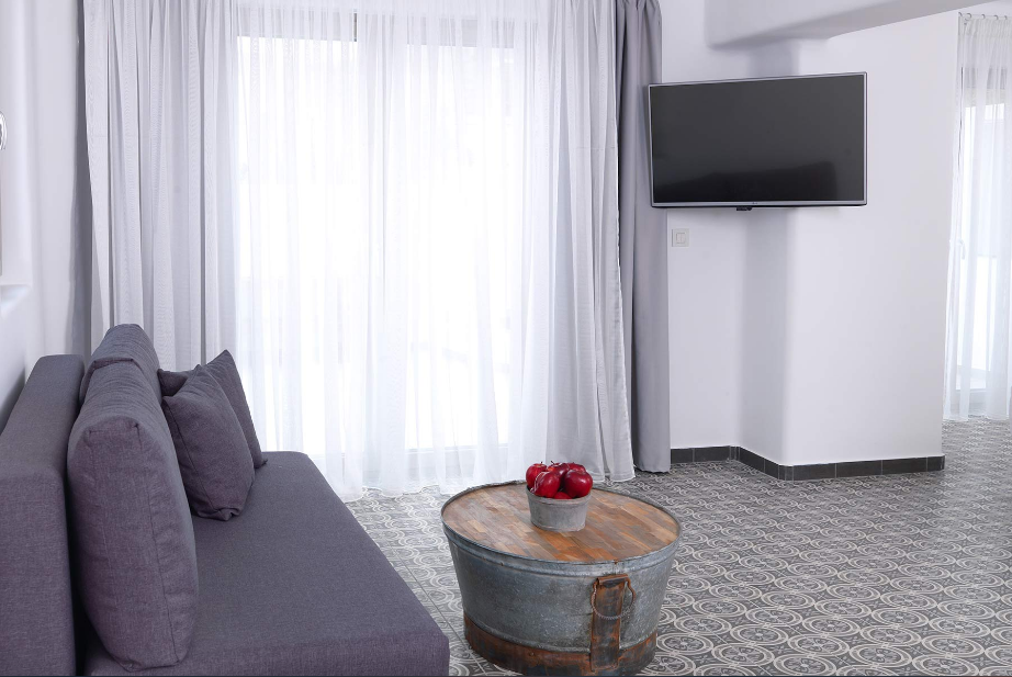 Villa Happiness Drops