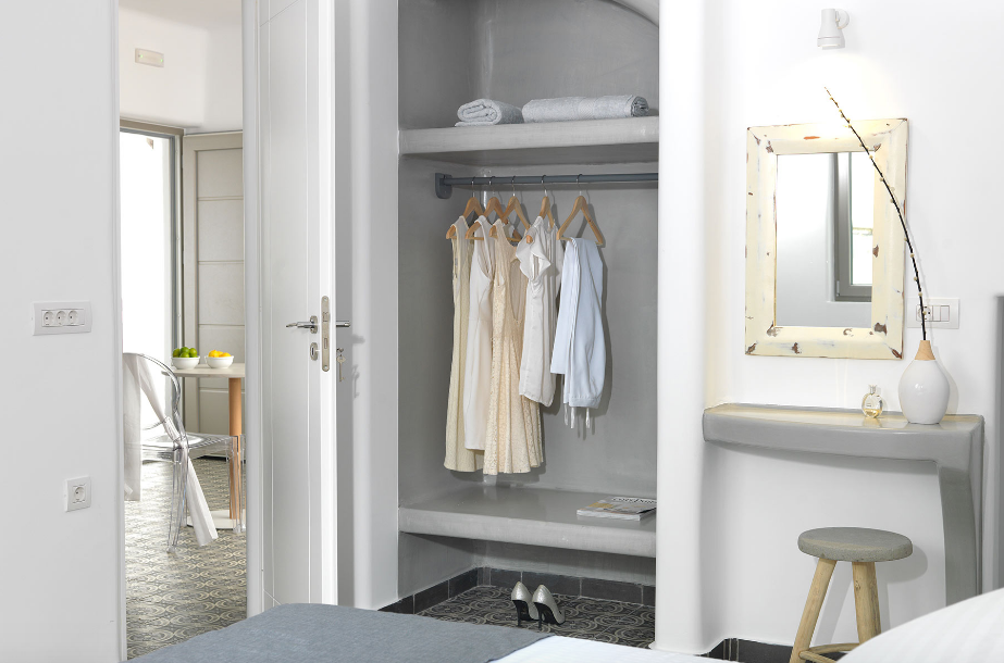 Villa Happiness Drops