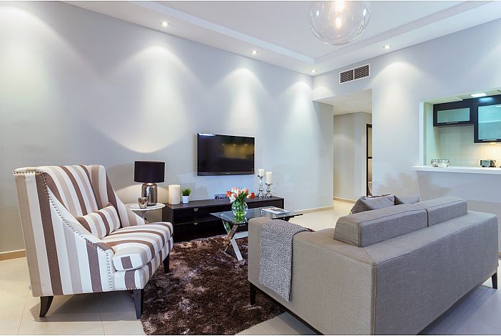 DELUXE 2 BED APARTMENT