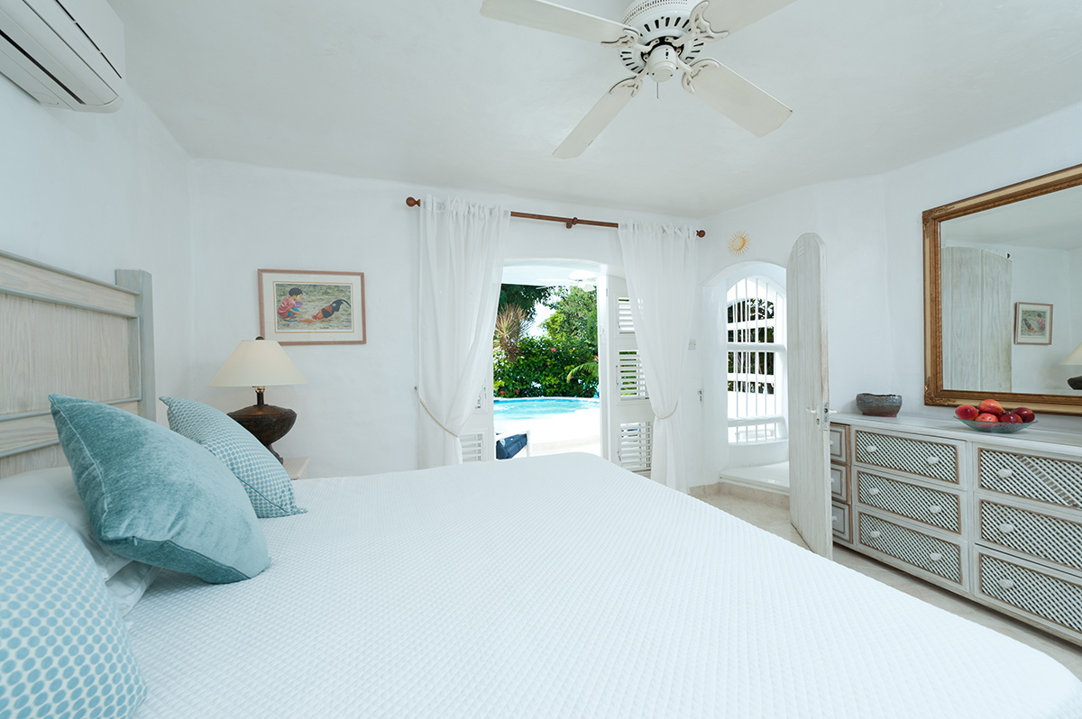 Merlin Bay - Gingerbread