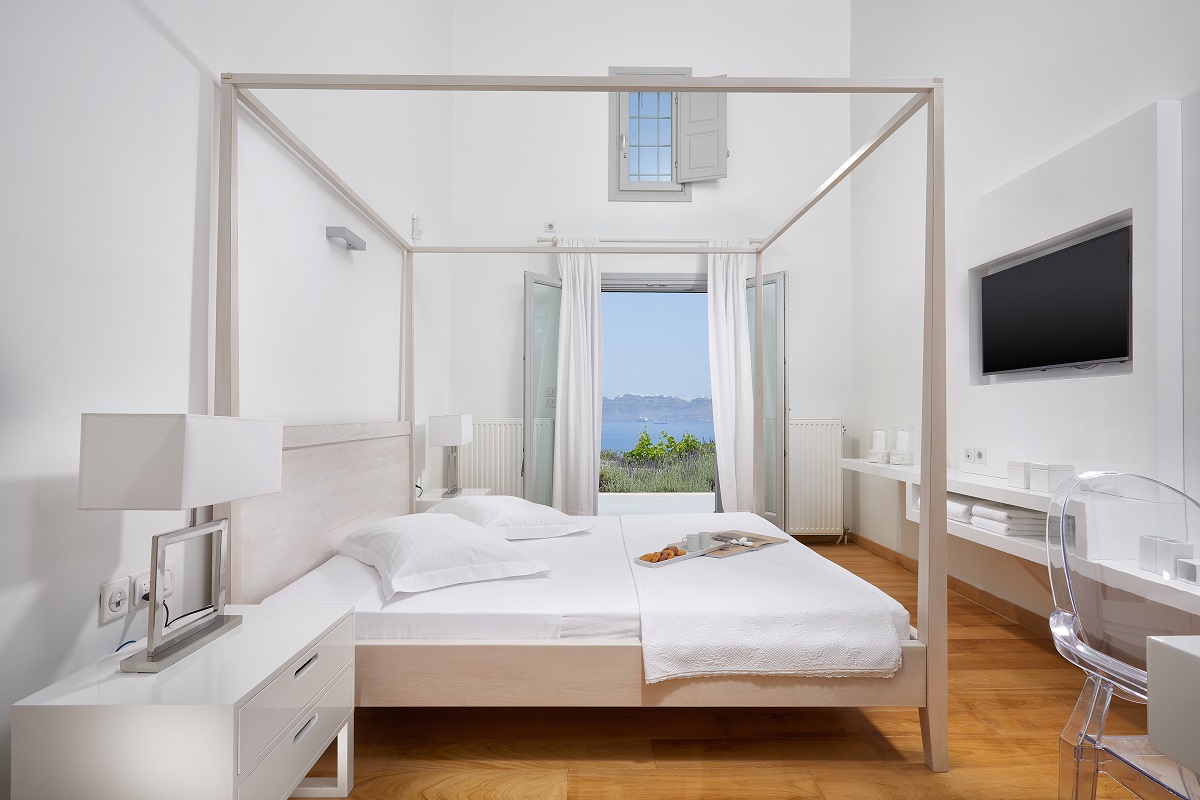 Akrotiri Private Residence