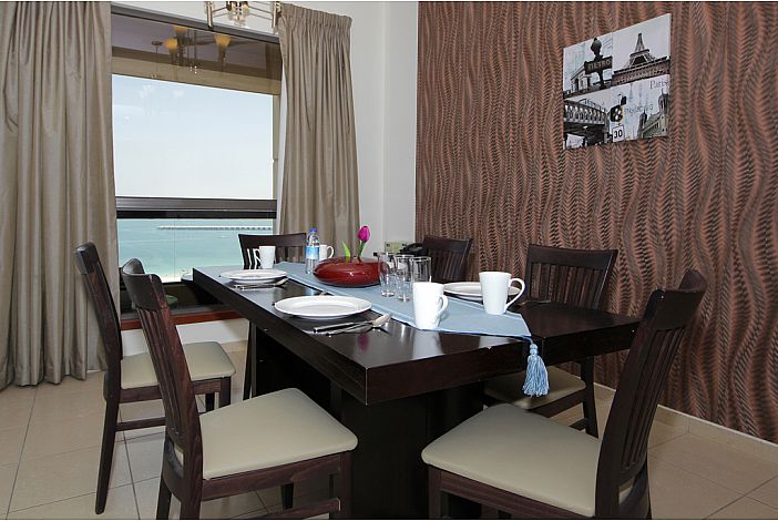 Spacious Luxury 3 Bed Apartment Stunning Sea View