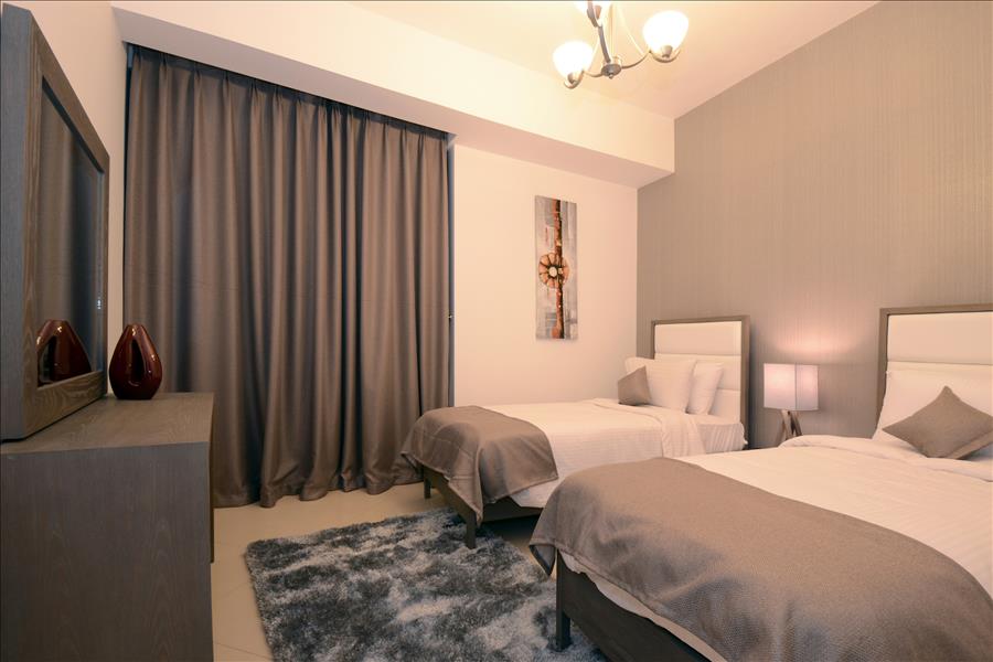 The Trident Grand Residence – Breathtaking Sea and Marina Views