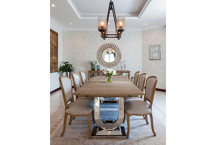 STUNNING 4 BED VILLA