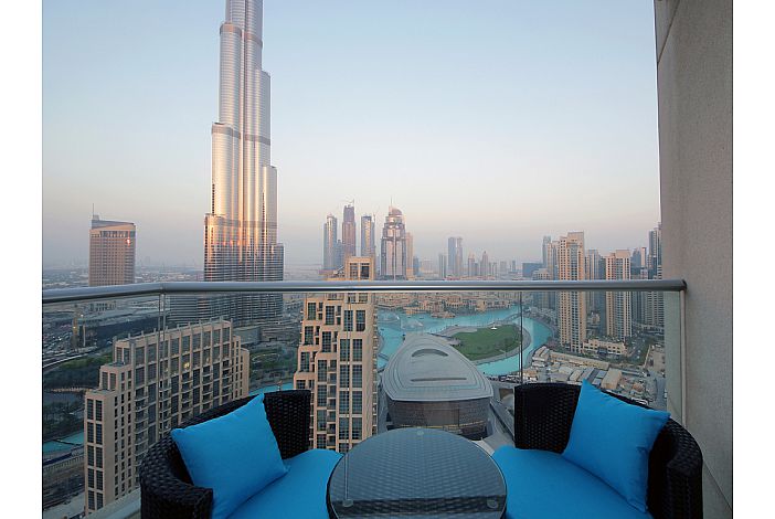 Startling views of dancing fountain , Burj Khalifa , Opera in The Lofts DownTown