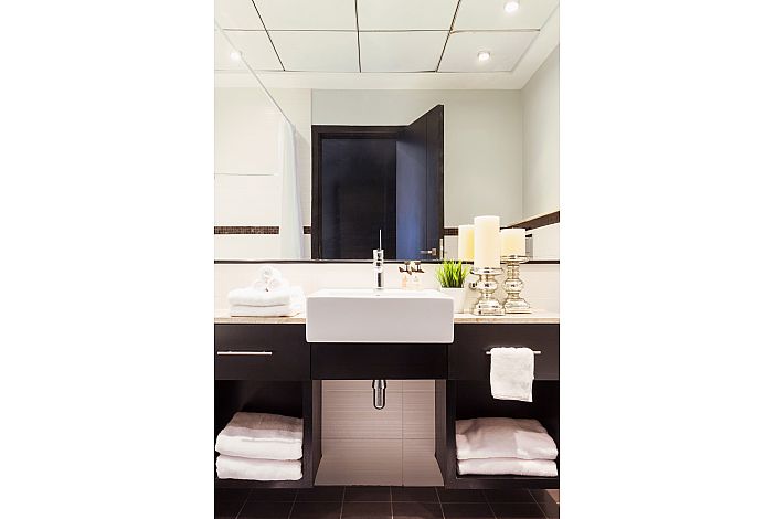 DELUXE 2 BED APARTMENT