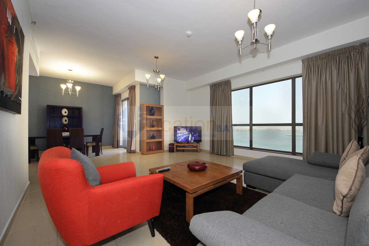 Spacious Sea View Family Living