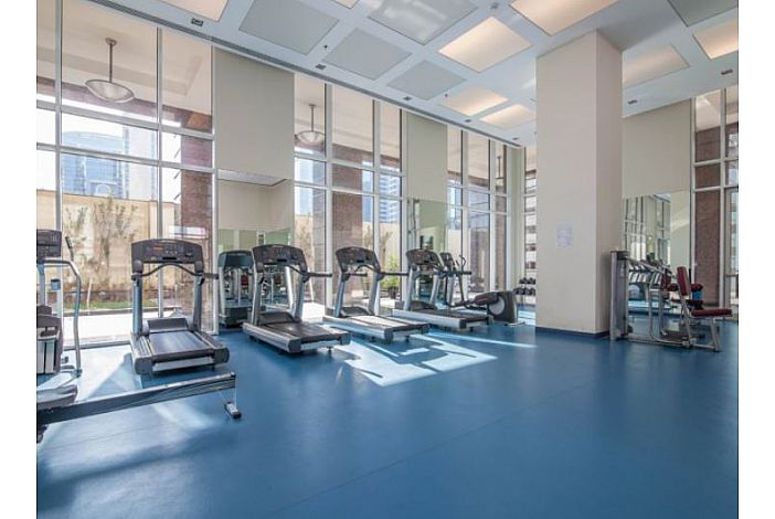 SPECTACULAR 1 BED APARTMENT