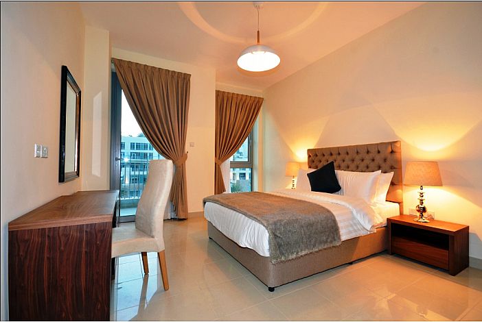 Downtown Boulevard Apartment