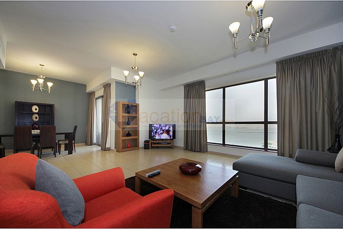 Spacious Sea View Family Living