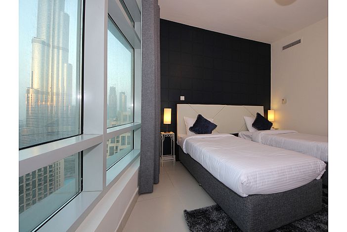 Startling views of dancing fountain , Burj Khalifa , Opera in The Lofts DownTown