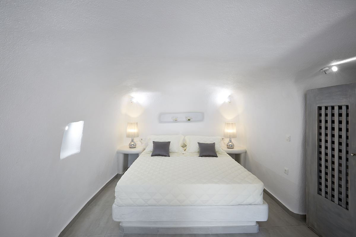 Amaya: Sentiment Villa