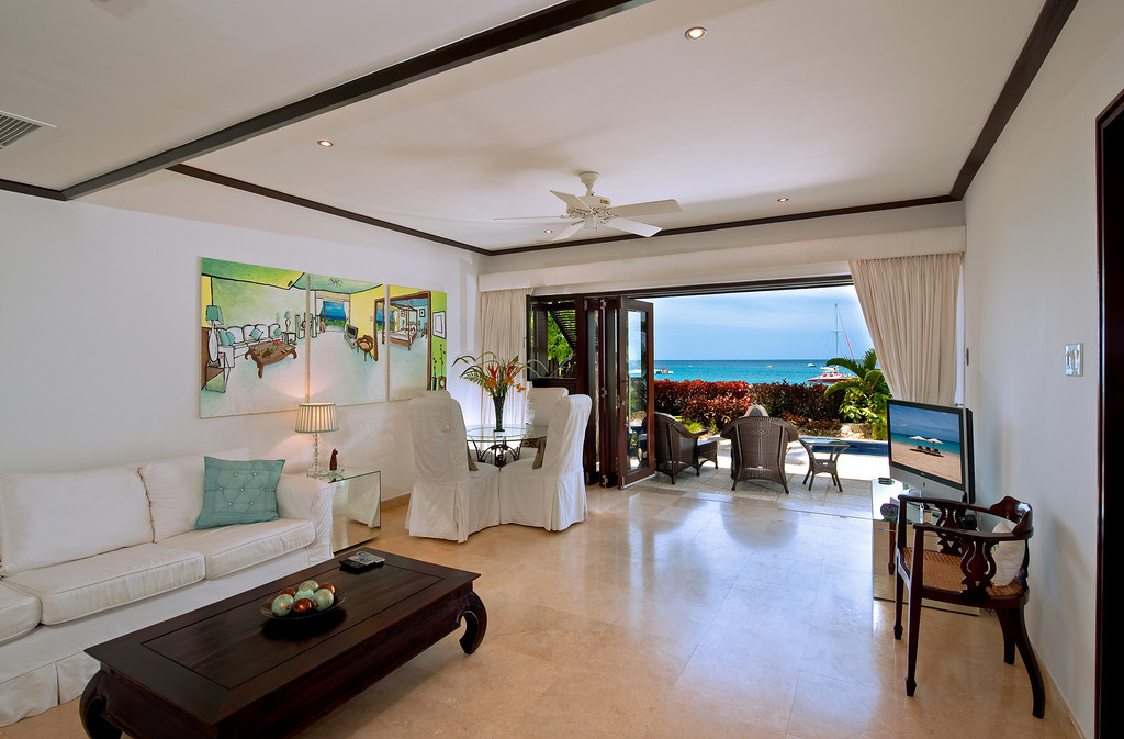 Coral Cove 2 - The Mahogany Tree