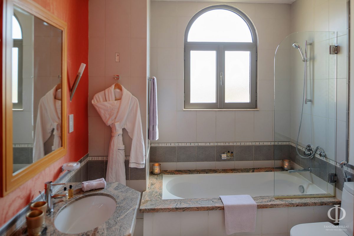 Palm Villa Two 5 bedrooms