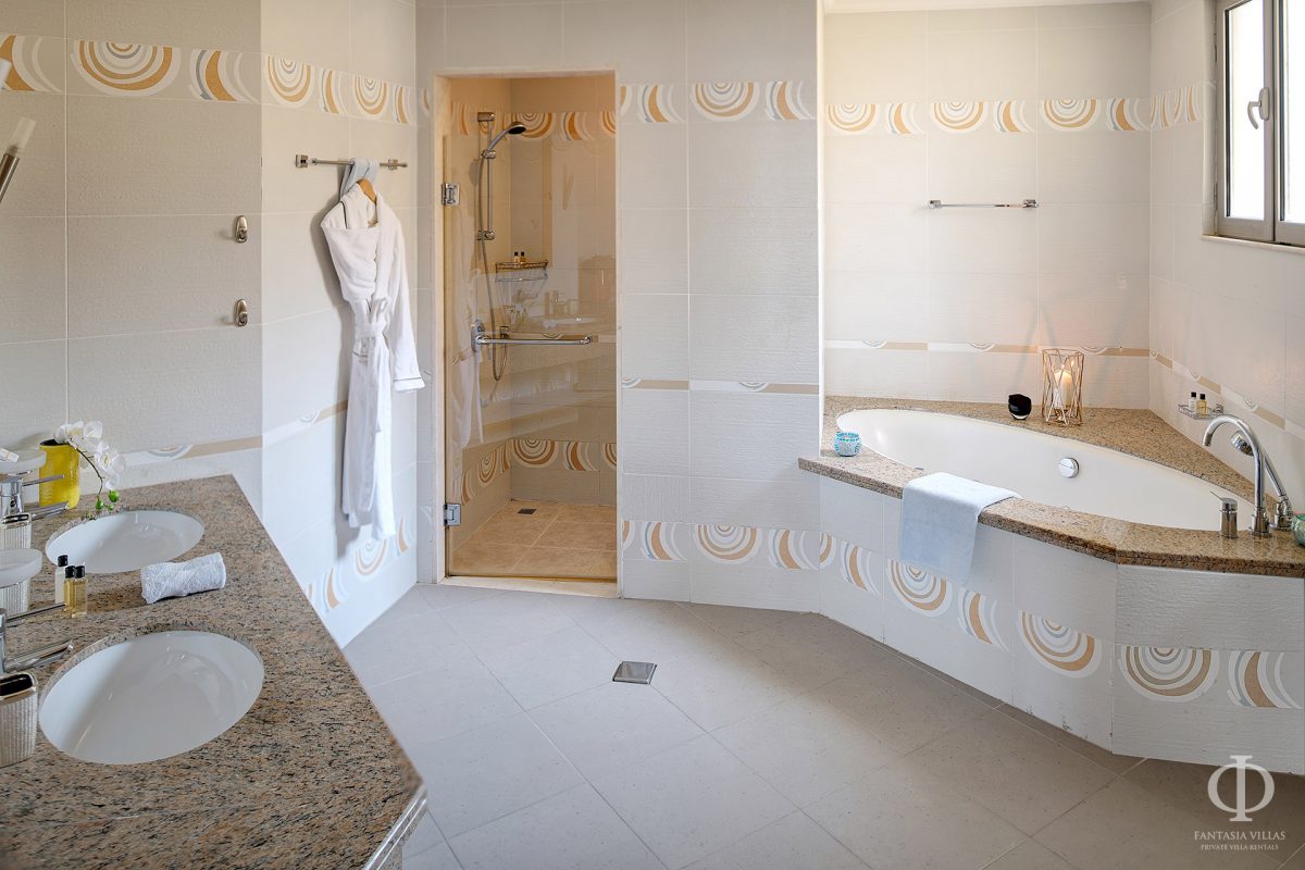 Palm Villa Two 5 bedrooms