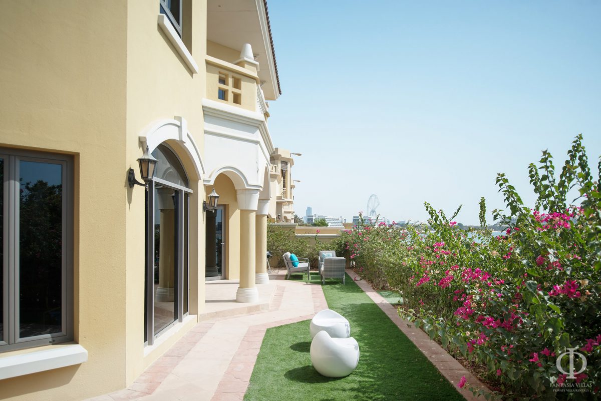 PALM INN VILLA TWO 6 BEDROOMS