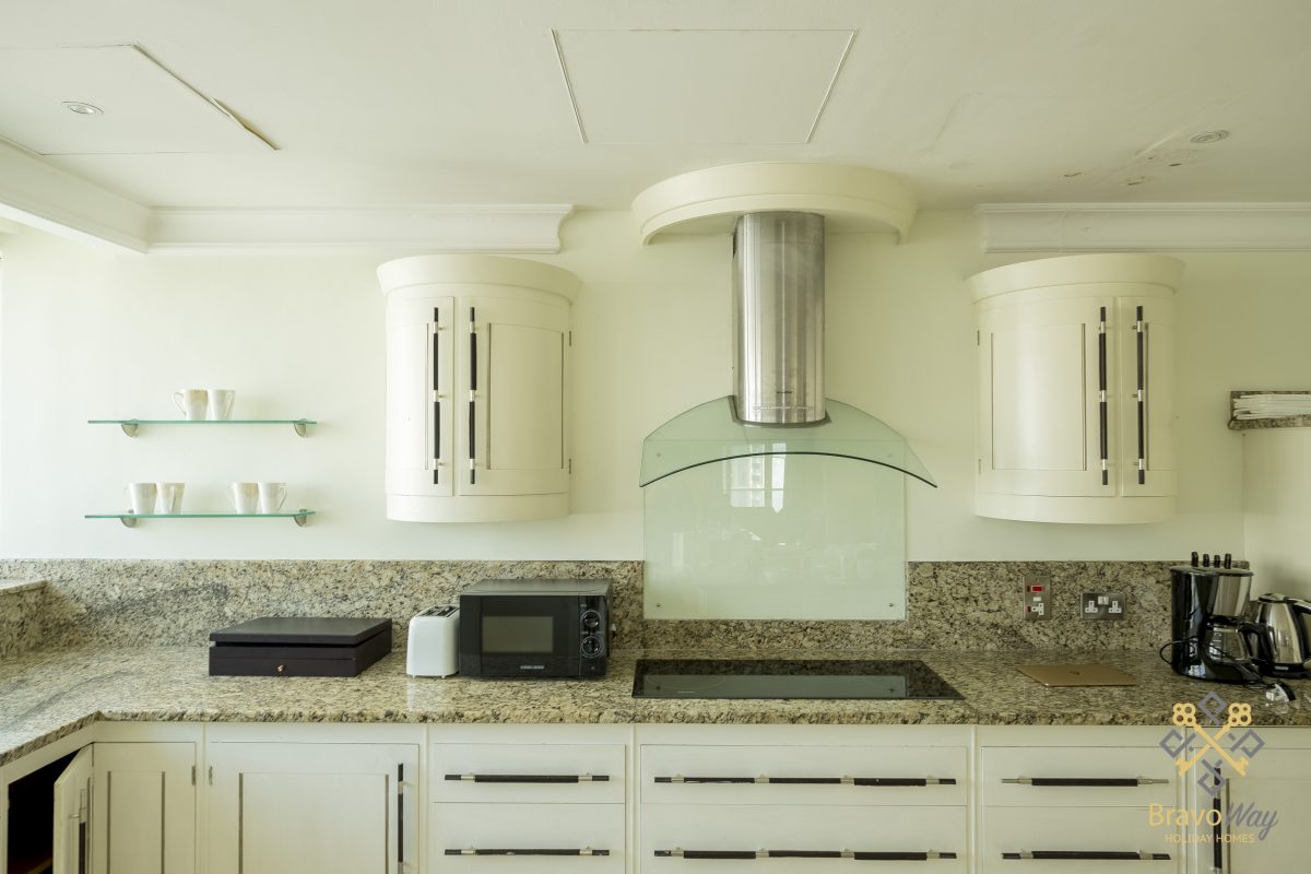 Penthouse Marina View Towers