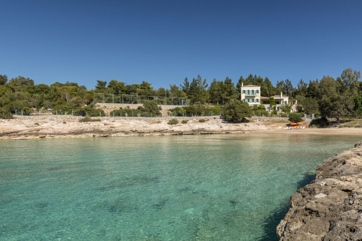 Electra Beachfront Villa