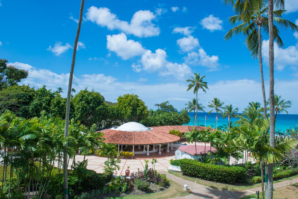 Glitter Bay Estate 305