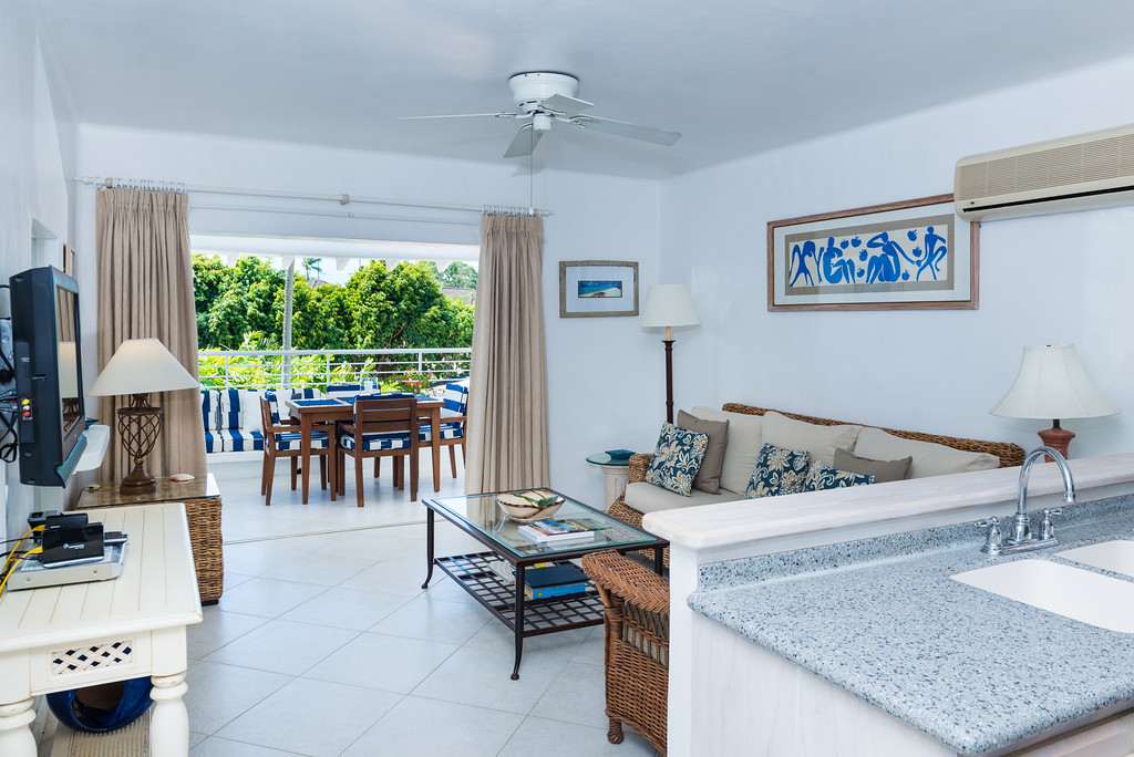 Glitter Bay Estate 305