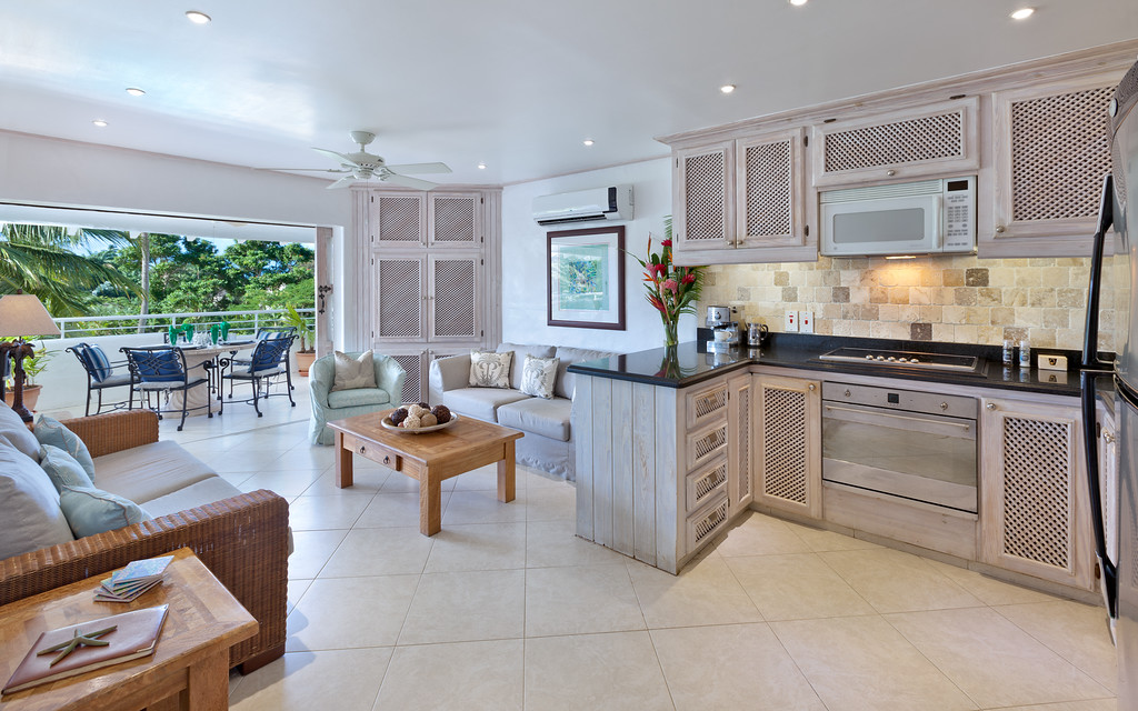 Glitter Bay Estate 409-The Penthouse