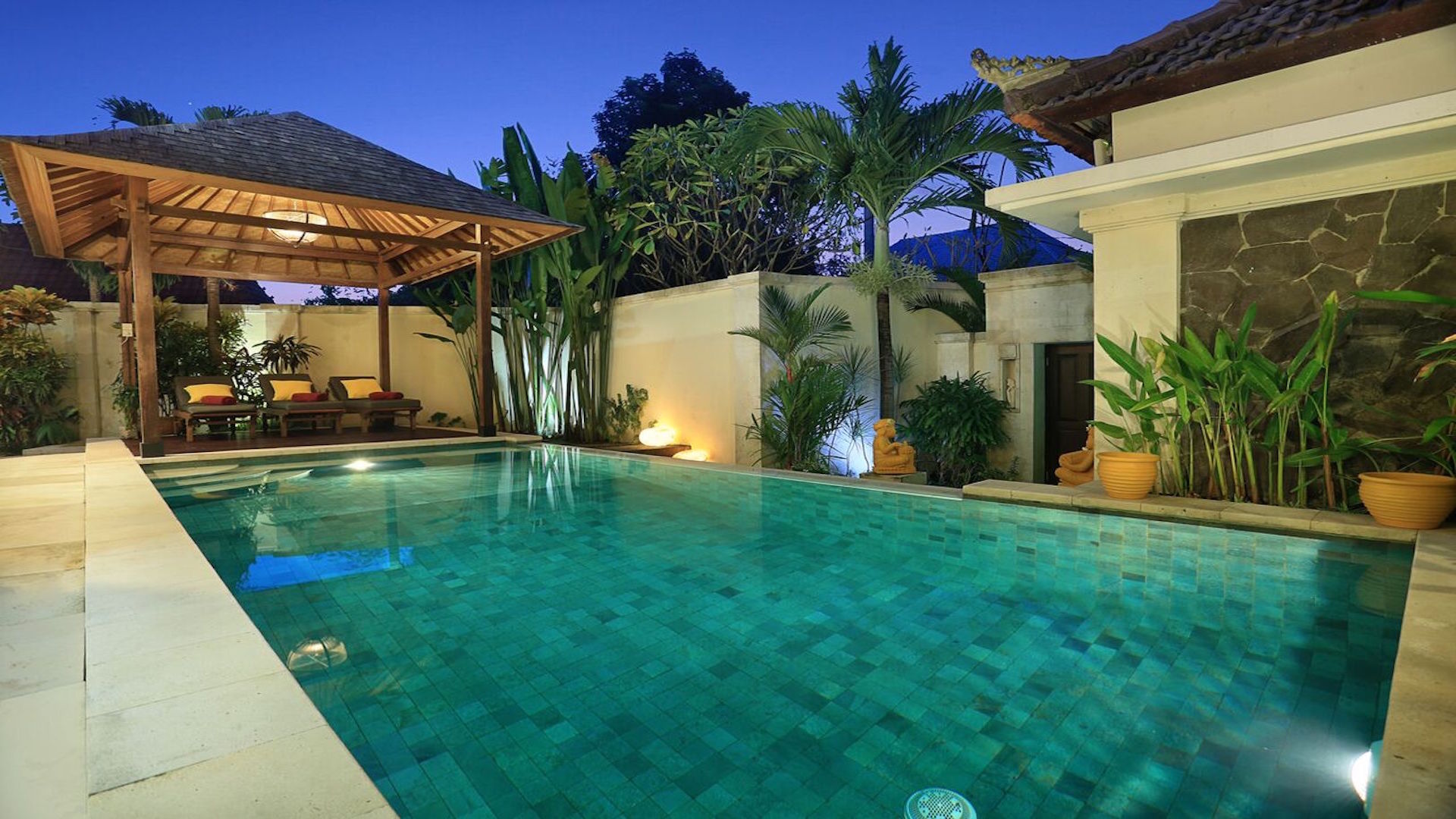XXL Seminyak Boutique Villas