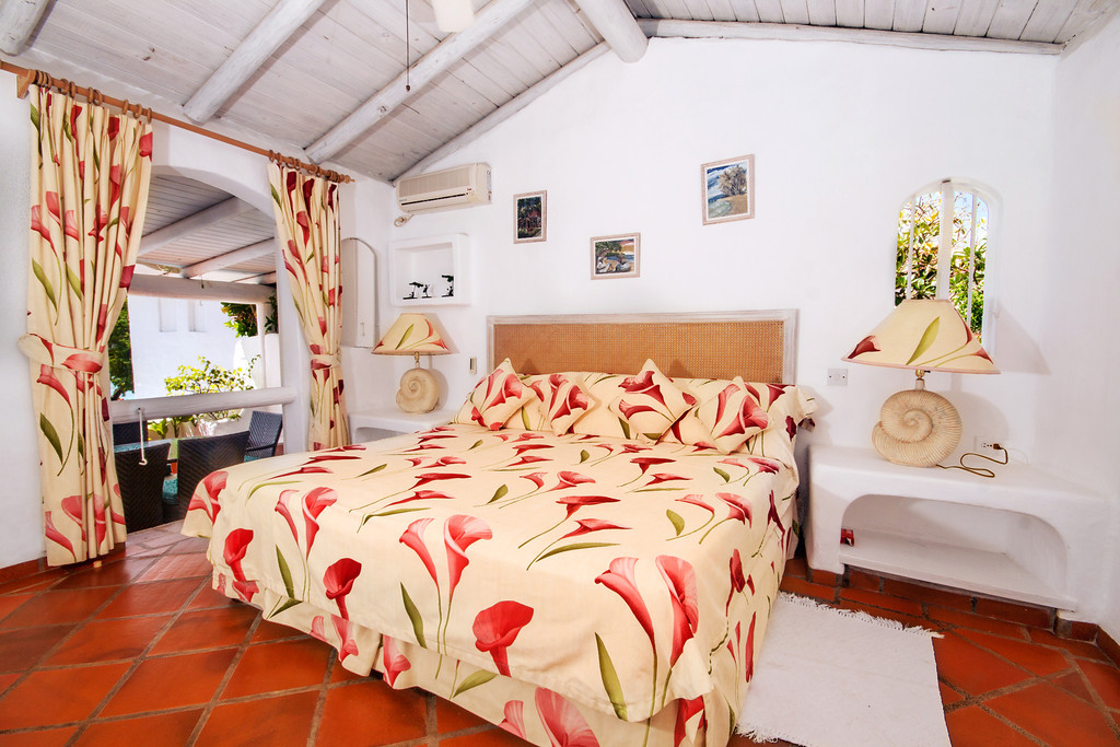 Merlin Bay - Hibiscus