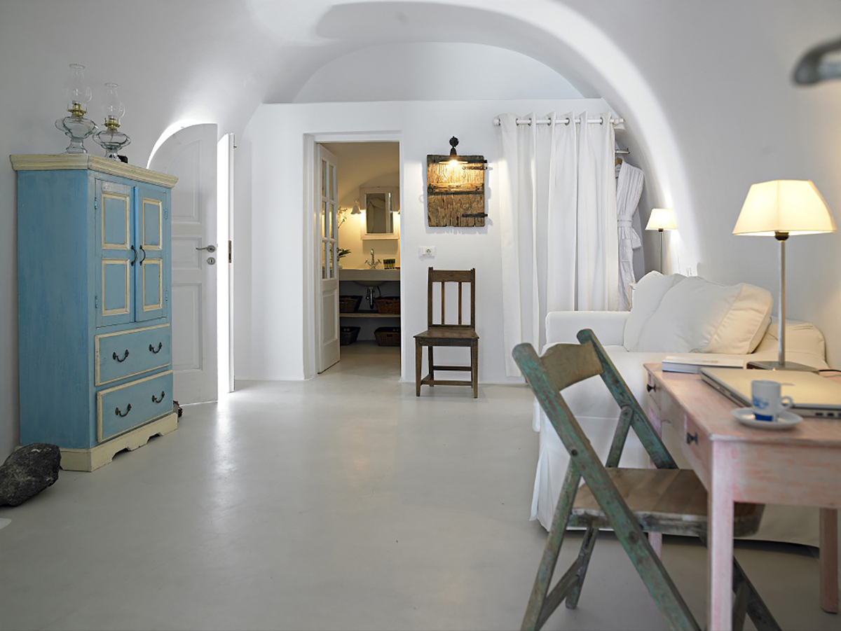 San Nicholas Villa Cave House