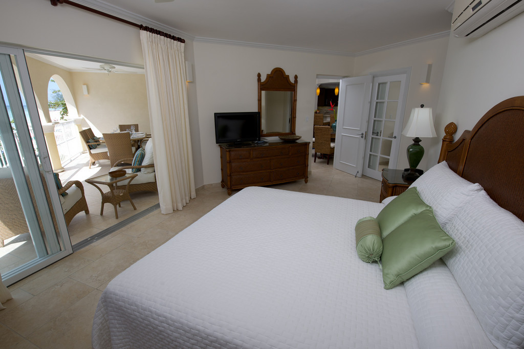 Sapphire Beach 205