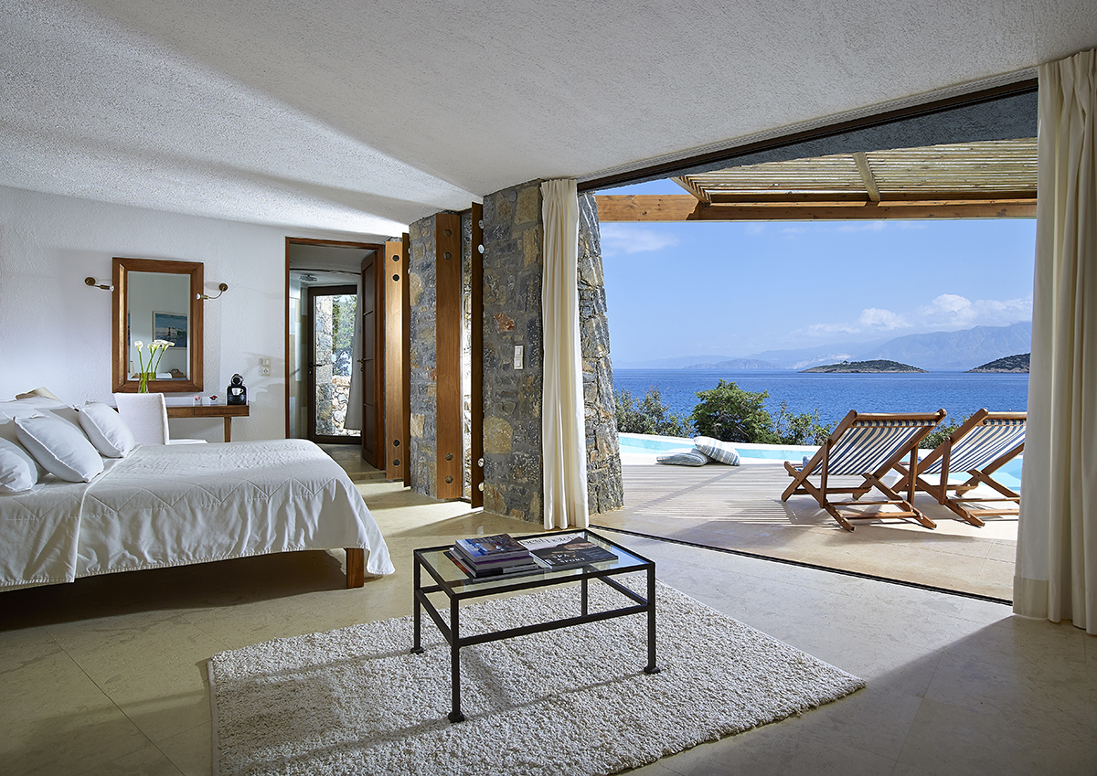 Daphne & Chloe Thalassa Studio