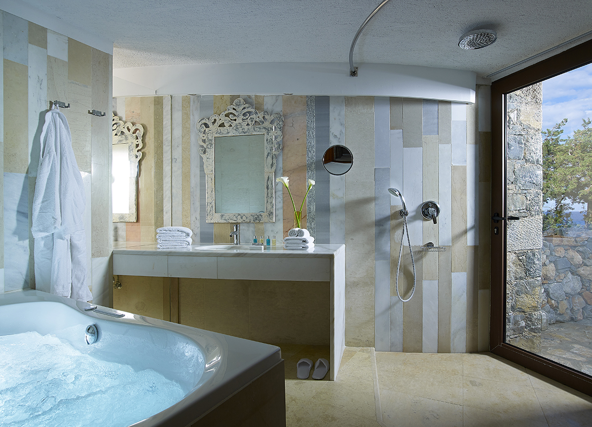 Daphne & Chloe Thalassa Studio