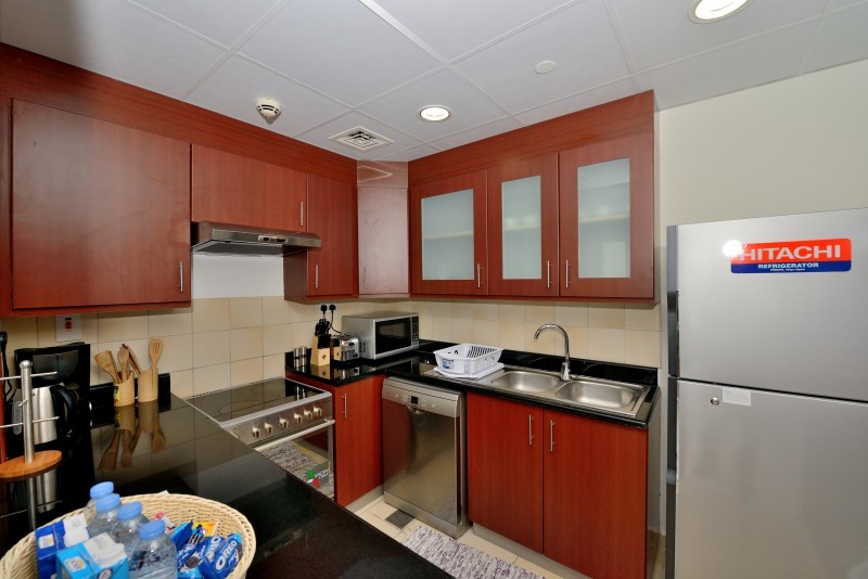 Vacation Bay’s Sadaf Apartment – Relaxing Sea Views Perfect Shopping