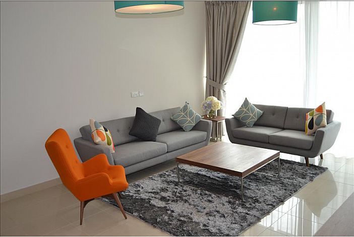 Downtown Boulevard Apartment