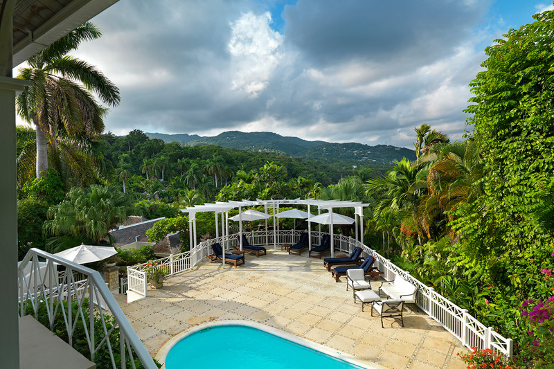 RoundHill Luxury Villas — Luxury Villas & Vacation Rentals ...