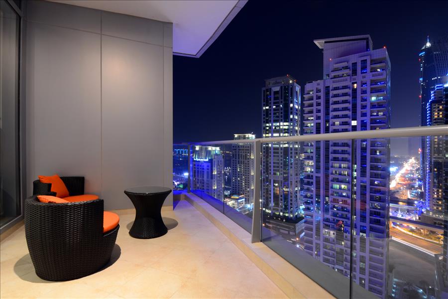 The Trident Grand Residence – Breathtaking Sea and Marina Views