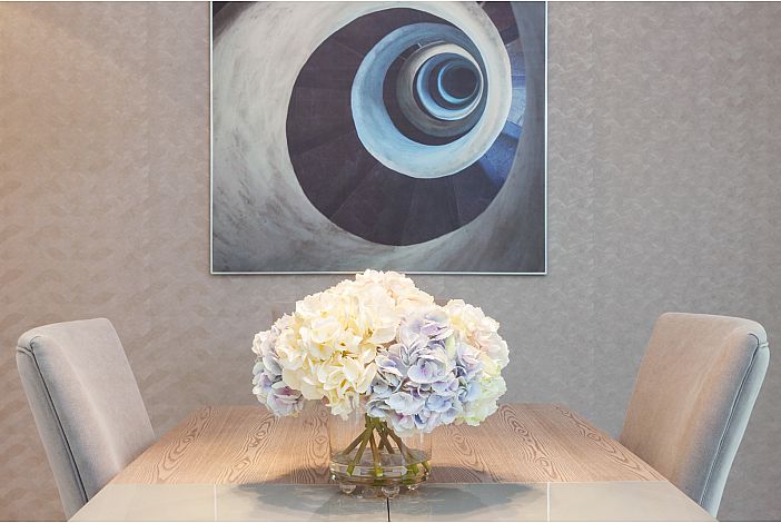 LUXURIOUS 1 BED APARTMENT