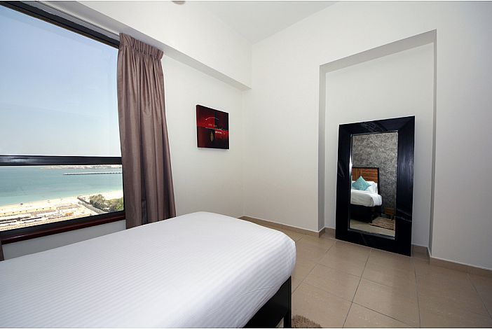 Spacious Luxury 3 Bed Apartment Stunning Sea View