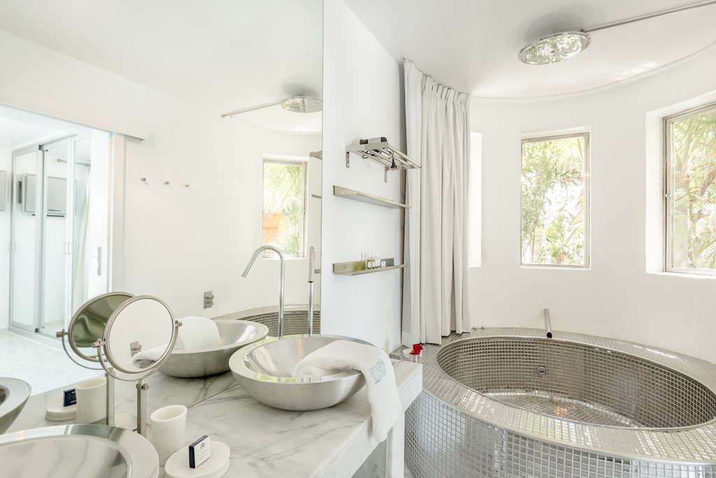 Cala Jondal Exclusive