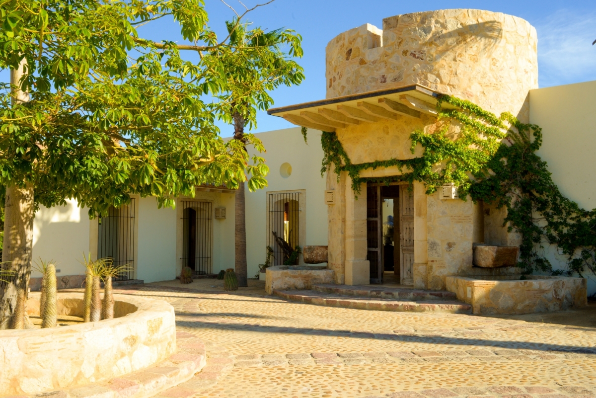 Casa Piedra Blanca — Luxury Villas & Vacation Rentals — FantasiaVillas.com
