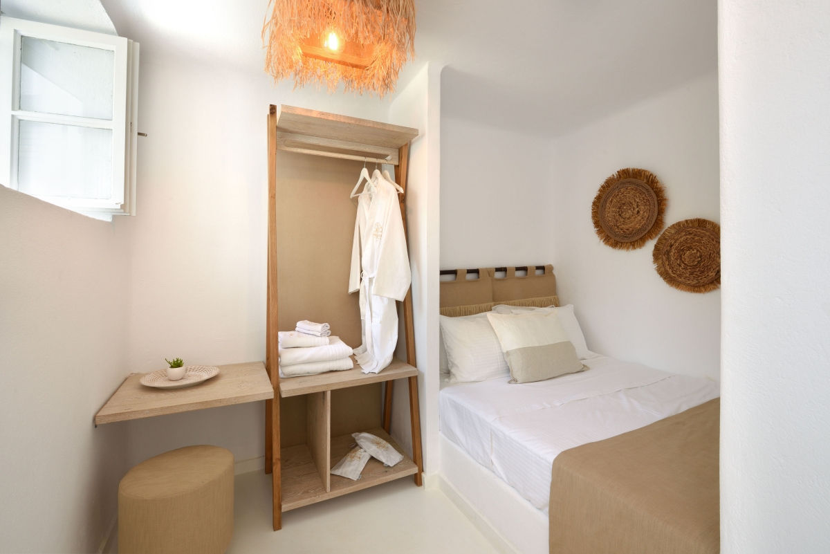 Agia Thalassa - Paros