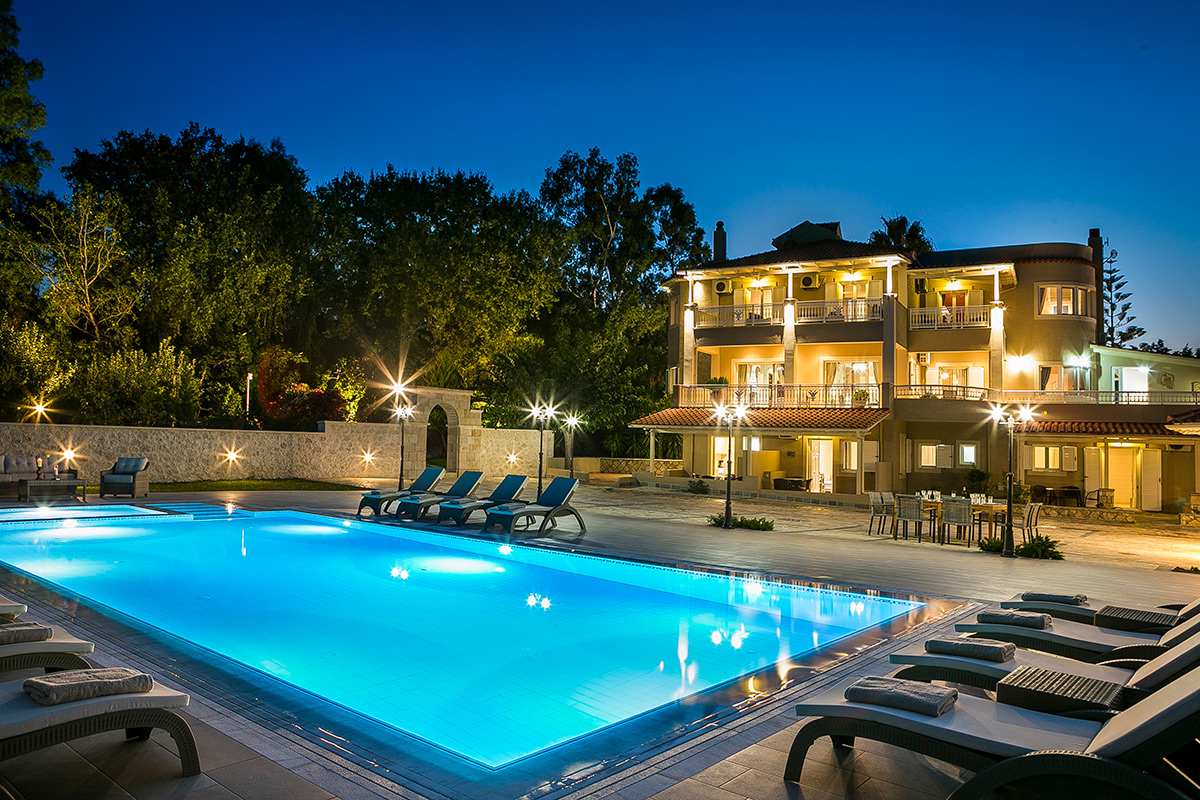 Hidden Gem Estate - The Villa