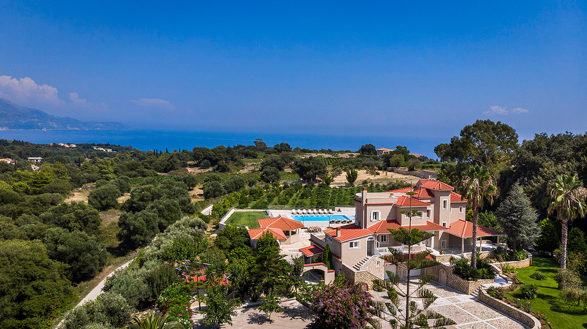 Hidden Gem Estate - The Villa