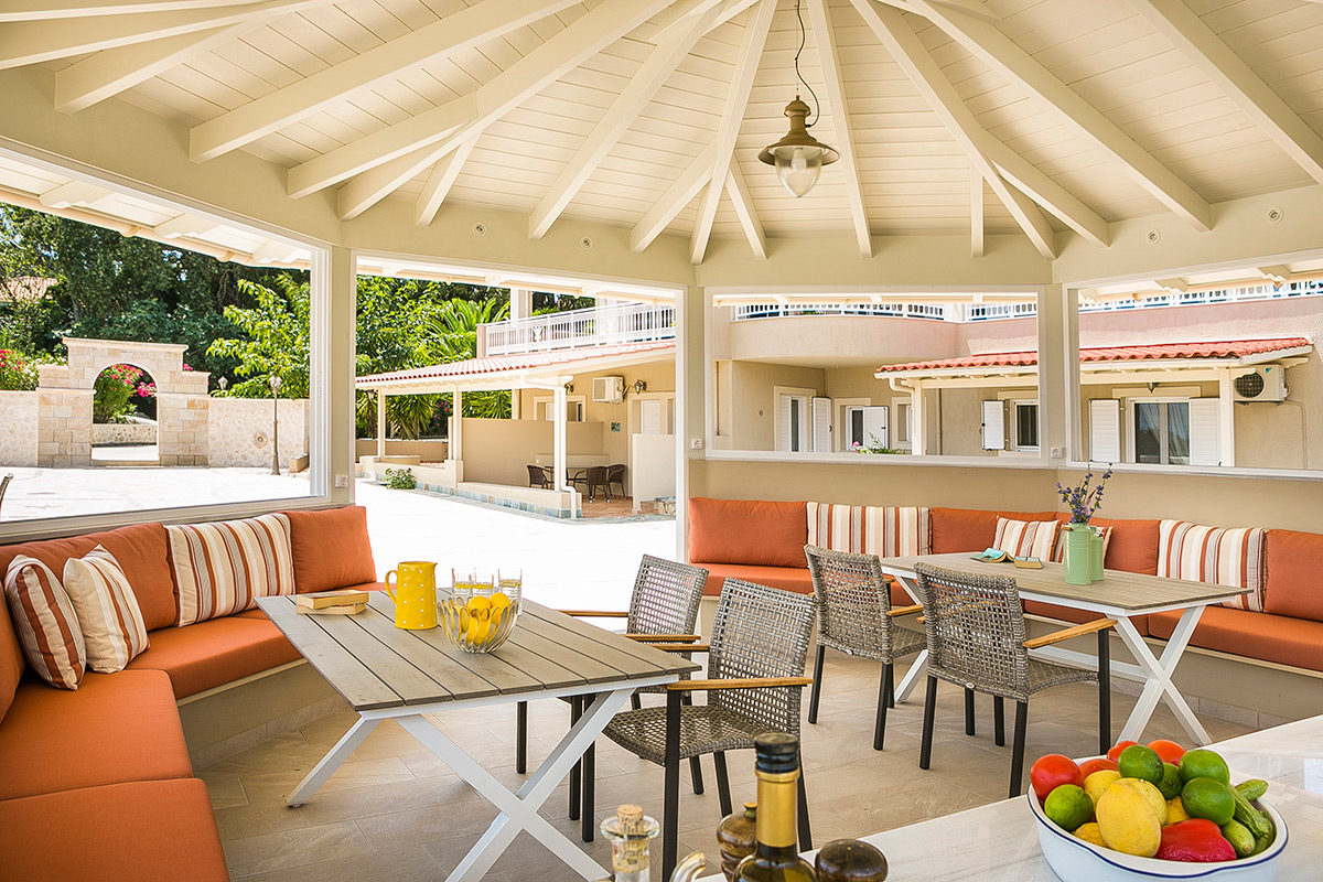 Hidden Gem Estate - The Villa