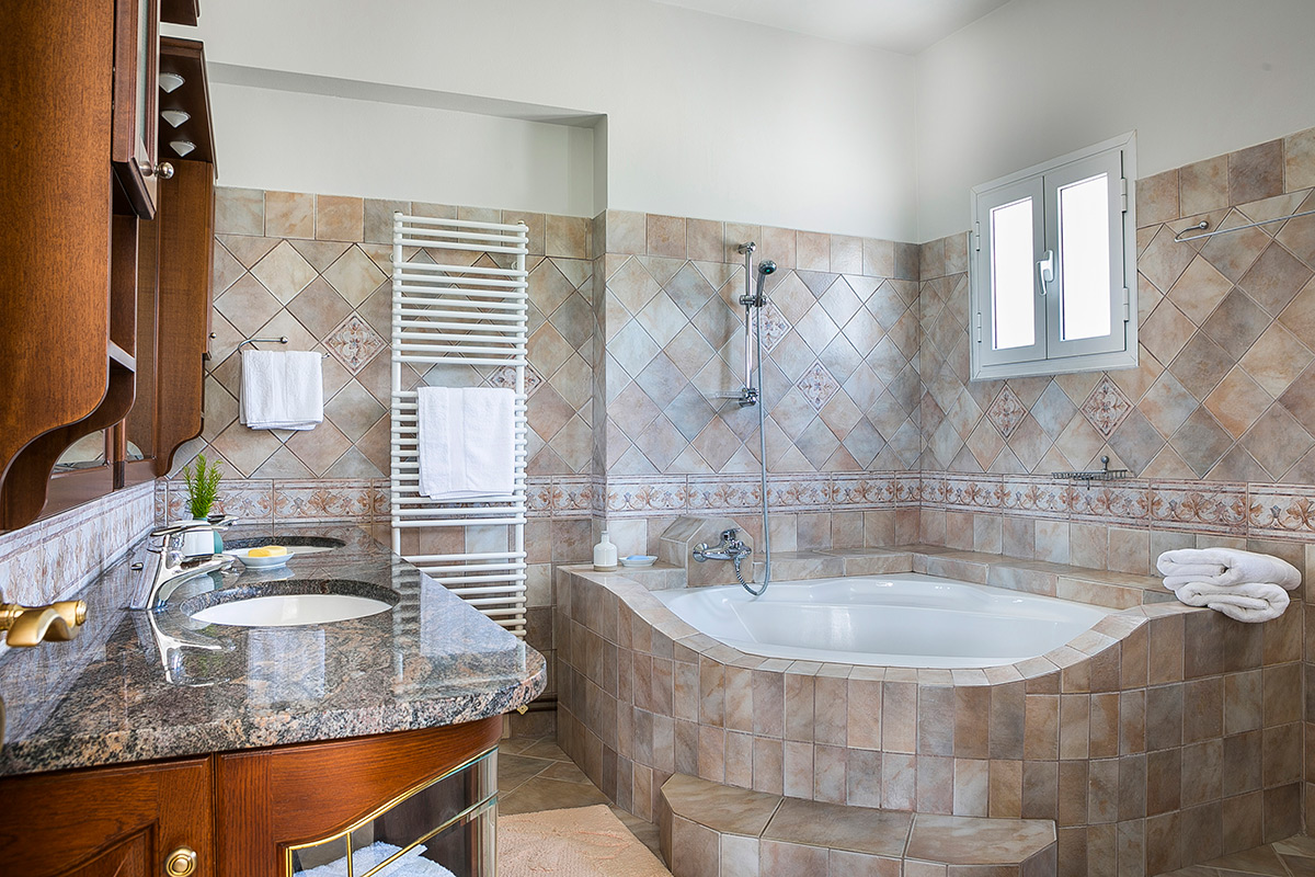 Hidden Gem Estate - The Villa