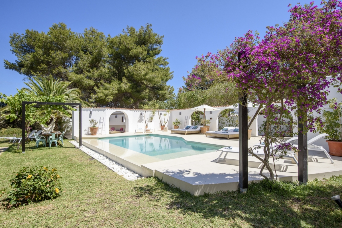 San Agustin Exclusive